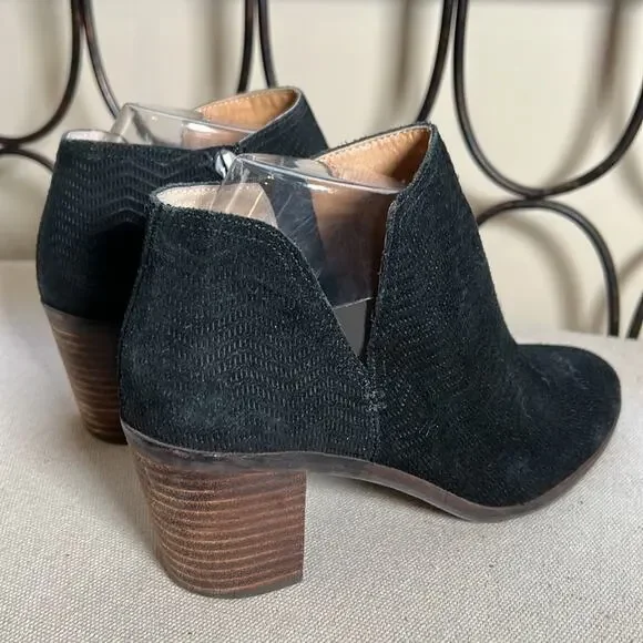 Lucky Brand Pardina black suede leather heel ankle boots with zipper size 9 - Picture 3 of 10